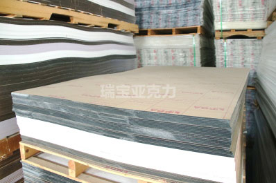 打印亞克力板要不要涂層