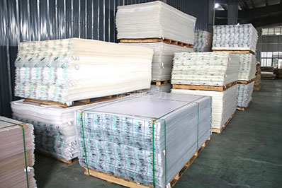 黑色亞克力板是塑料嗎